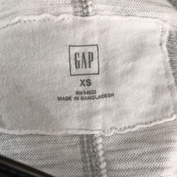 GAP heather gray/ white stripe long sleeve T, XS - Picture 4 of 4